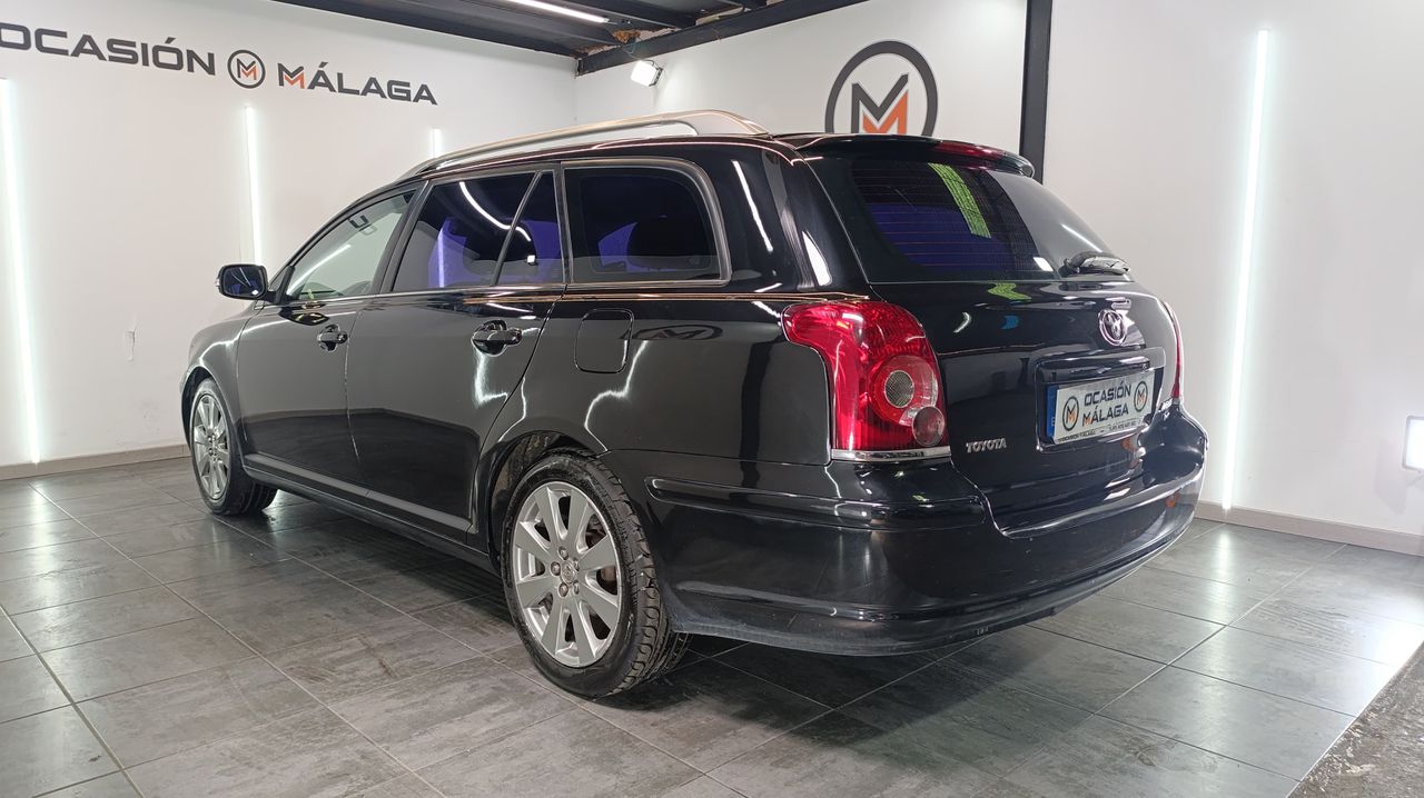 Toyota Avensis 2.0 D4D Sol Wagon 307.000Km - Foto 2 