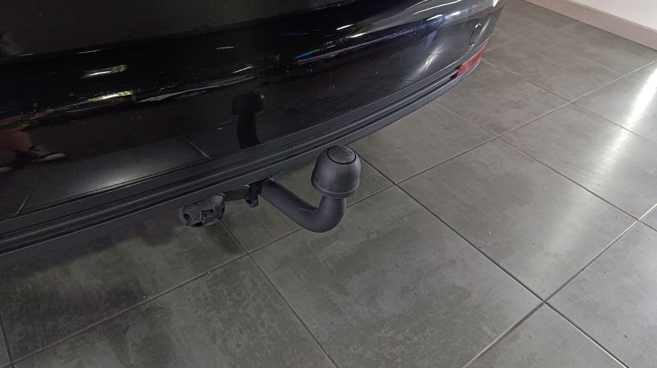 Volkswagen Touran 1.9 TDI 105cv DPF Bluemotion Advance Único propietario 7 Plazas - 208.000Km - Foto 2 