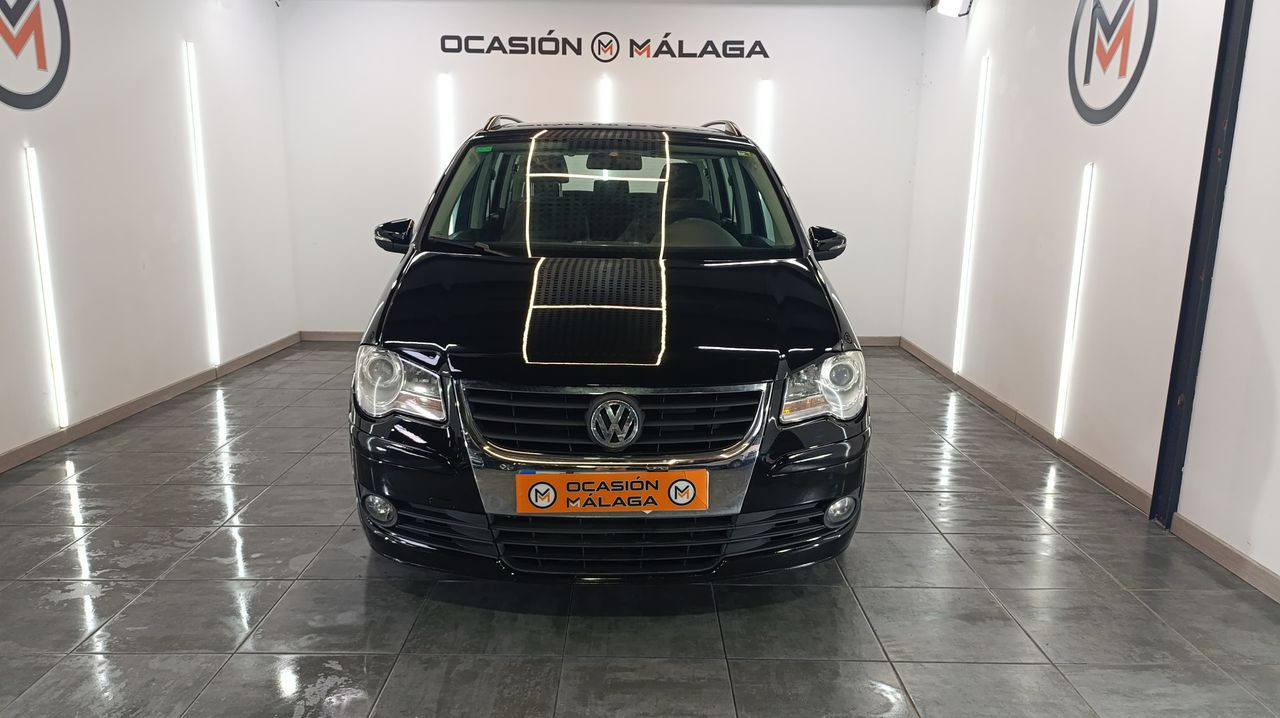 Volkswagen Touran 1.9 TDI 105cv DPF Bluemotion Advance Único propietario 7 Plazas - 208.000Km - Foto 2 