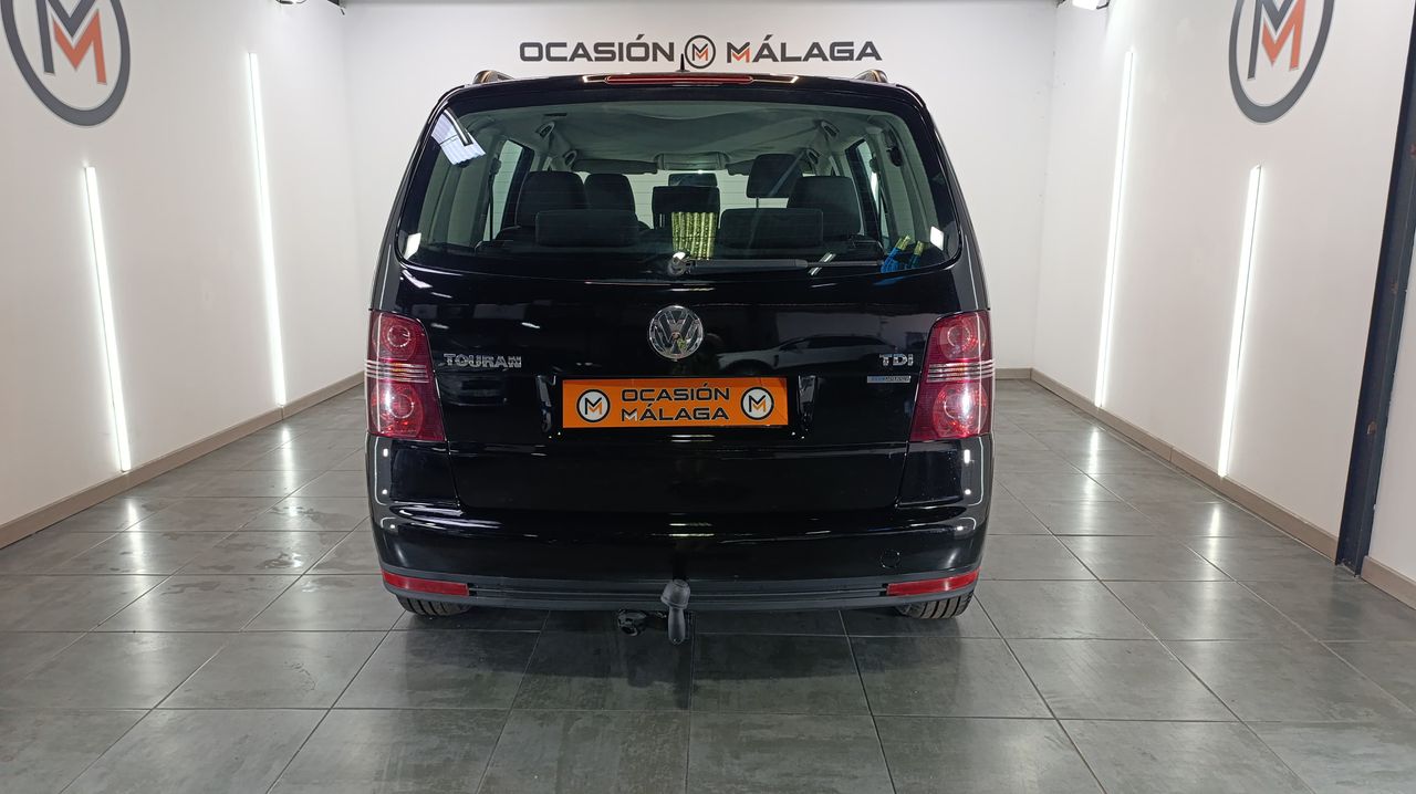 Volkswagen Touran 1.9 TDI 105cv DPF Bluemotion Advance Único propietario 7 Plazas - 208.000Km - Foto 2 