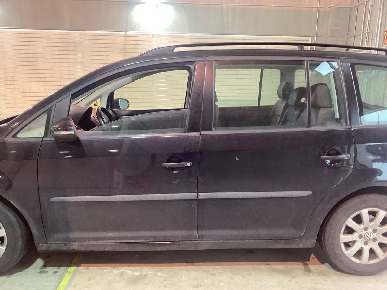 Volkswagen Touran 1.9 TDI 105cv DPF Bluemotion Advance Único propietario 7 Plazas - 208.000Km - Foto 2 