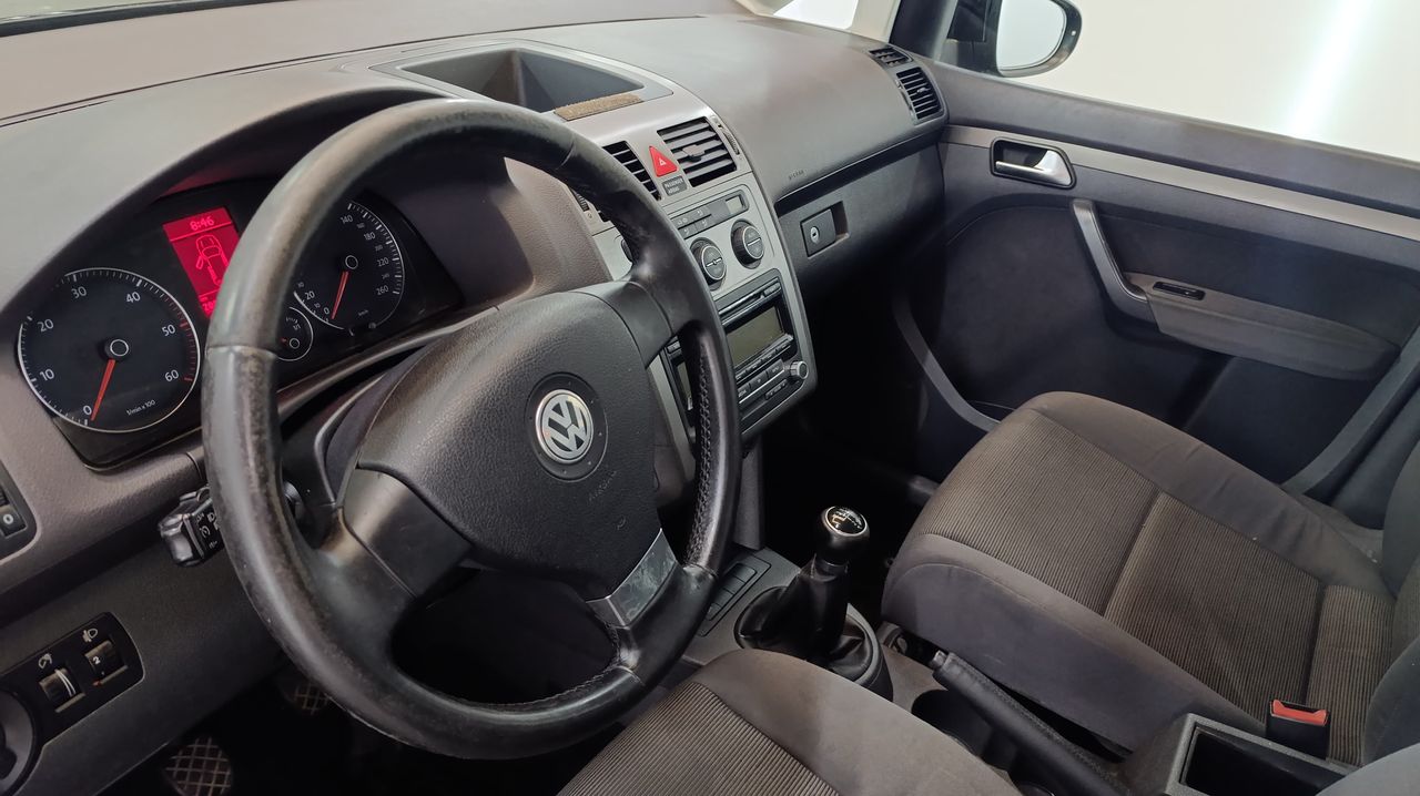 Volkswagen Touran 1.9 TDI 105cv DPF Bluemotion Advance Único propietario 7 Plazas - 208.000Km - Foto 2 