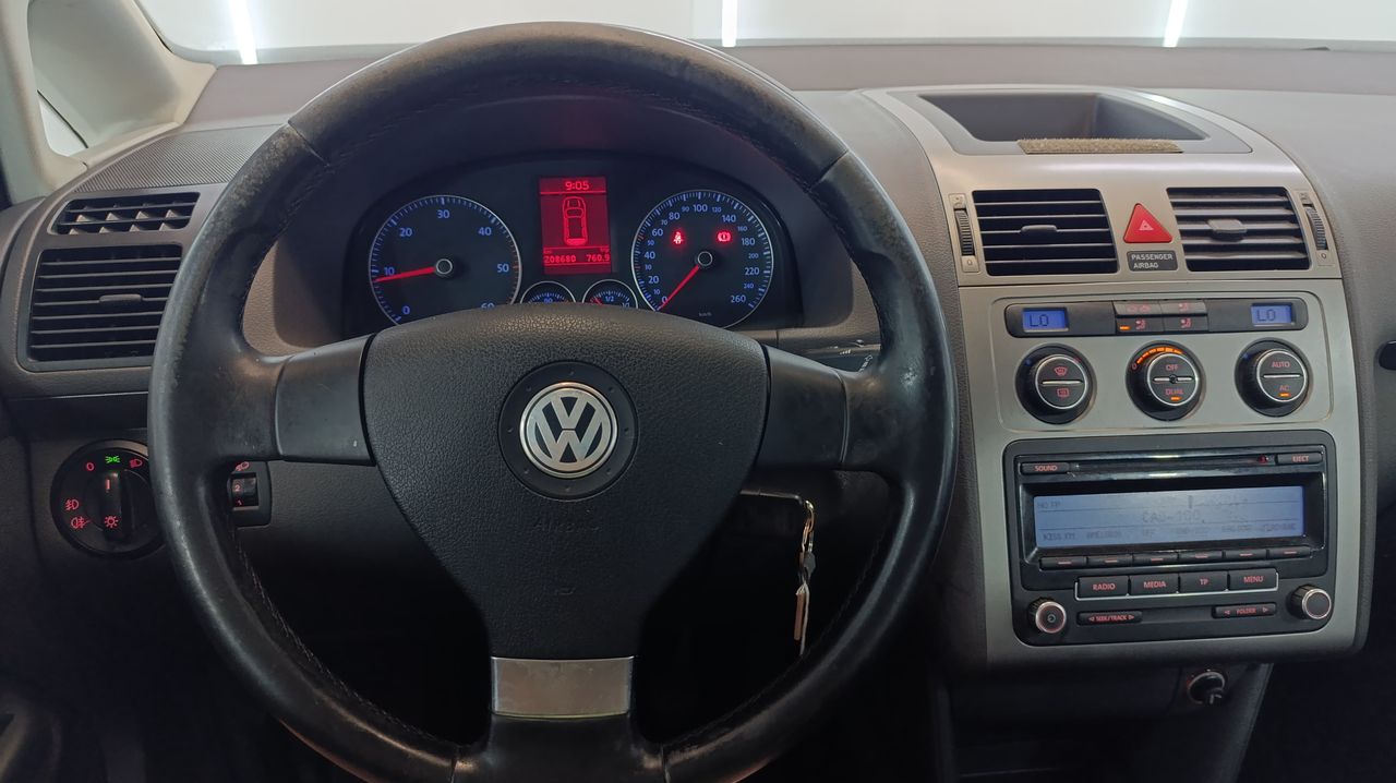 Volkswagen Touran 1.9 TDI 105cv DPF Bluemotion Advance Único propietario 7 Plazas - 208.000Km - Foto 2 