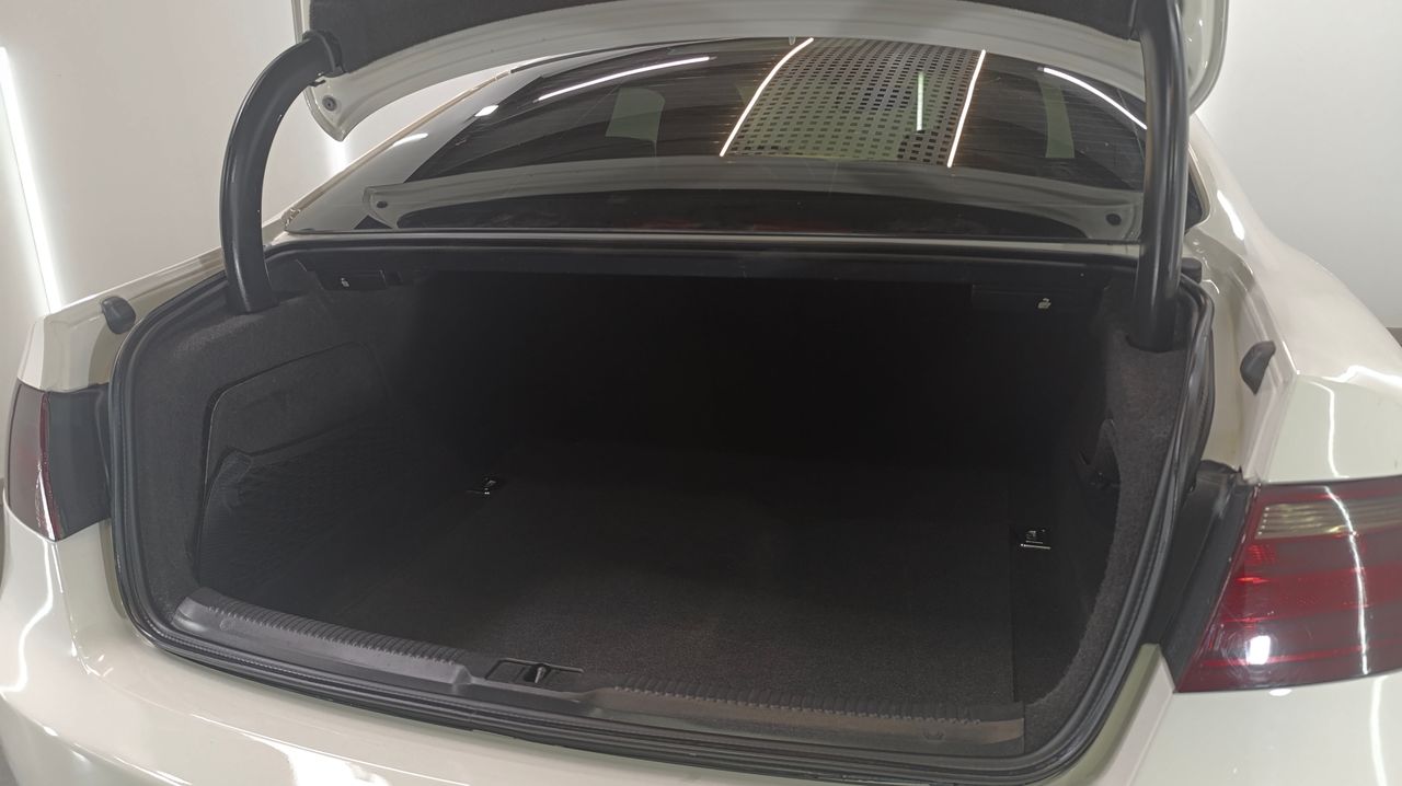 Audi A5 2.7 TDI 190cv DPF multitronic S-line Nacional  - 256.000Km - Foto 2 