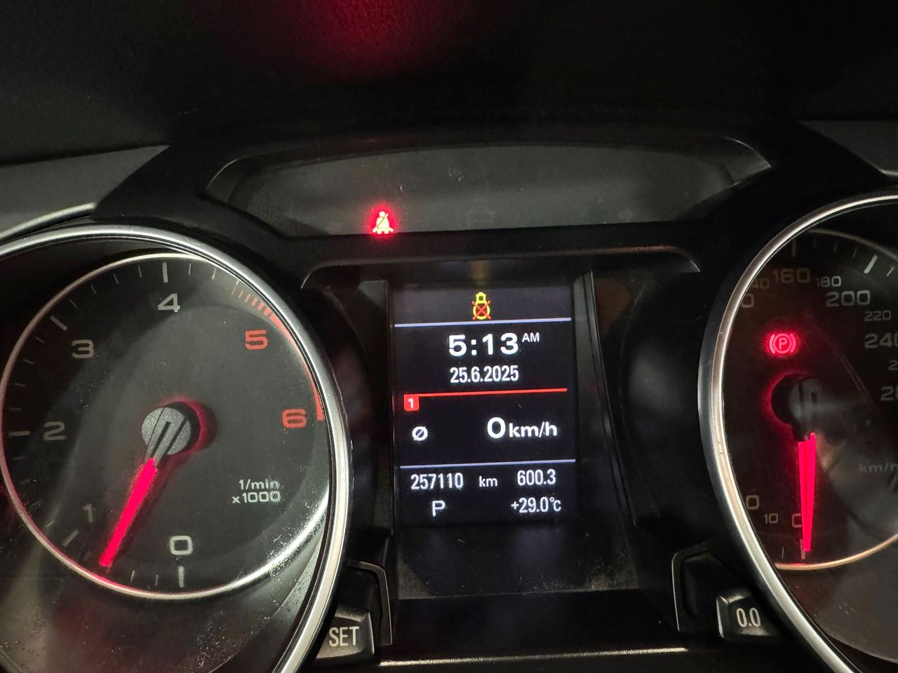 Audi A5 2.7 TDI 190cv DPF multitronic S-line Nacional  - 256.000Km - Foto 2 