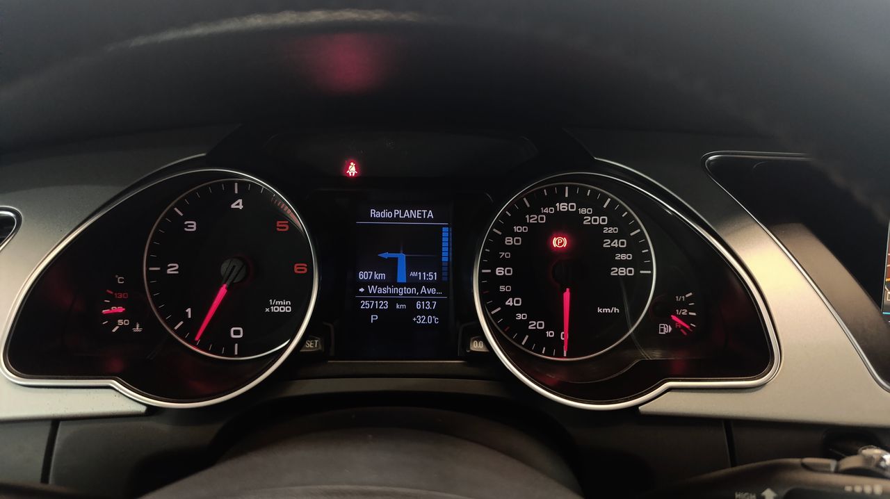 Audi A5 2.7 TDI 190cv DPF multitronic S-line Nacional  - 256.000Km - Foto 2 