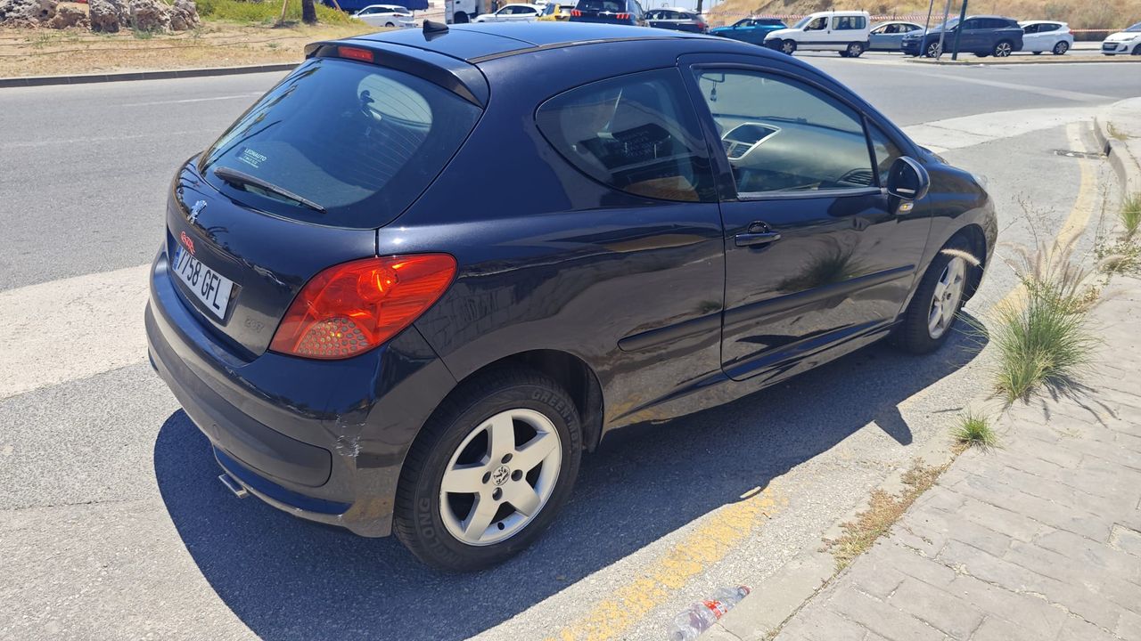 Peugeot 207 Confort 1.4 VTi 16v 95 Techo Solar - 121.000Km - Foto 2 