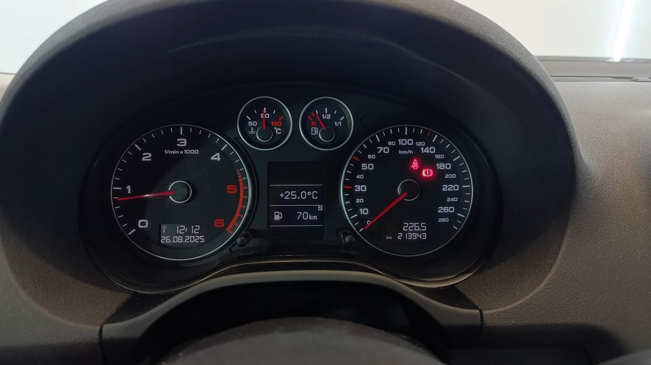 Audi A3 Sportback 1.6 TDI 105cv Attraction Nacional 192.000Km  - Foto 2 