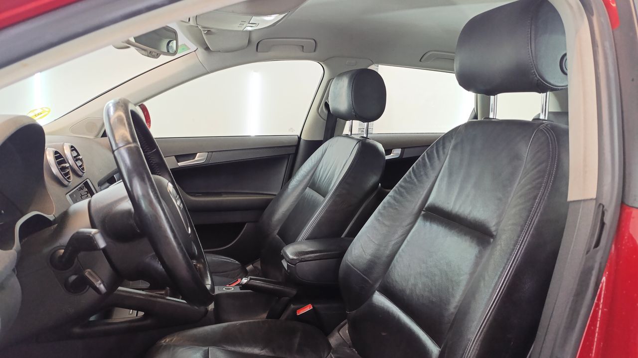 Audi A3 Sportback 1.6 TDI 105cv Attraction Nacional 192.000Km  - Foto 2 