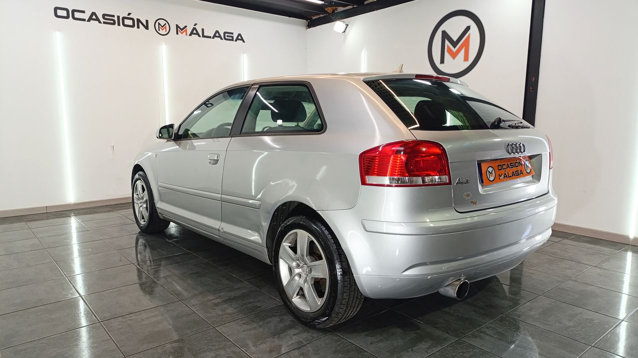 Audi A3 1.6 FSI Attraction 214.000Km Escape homologado - Foto 2 
