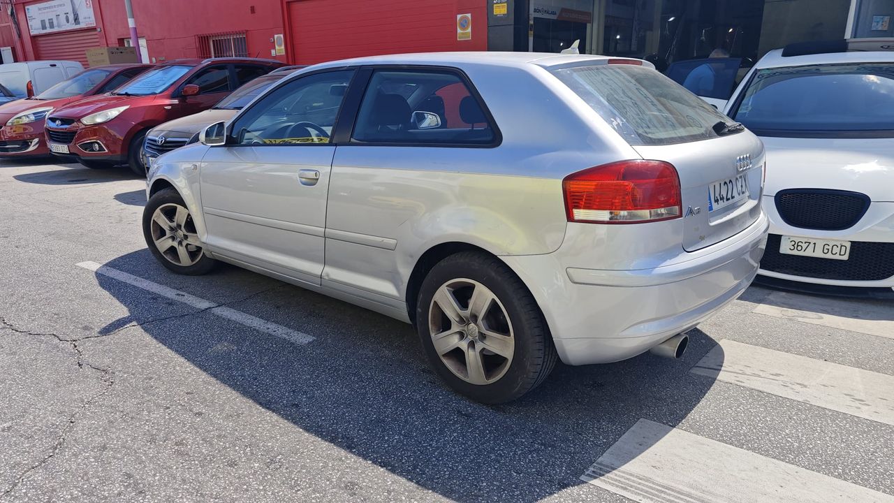 Audi A3 1.6 FSI Attraction 214.000Km Escape homologado - Foto 2 