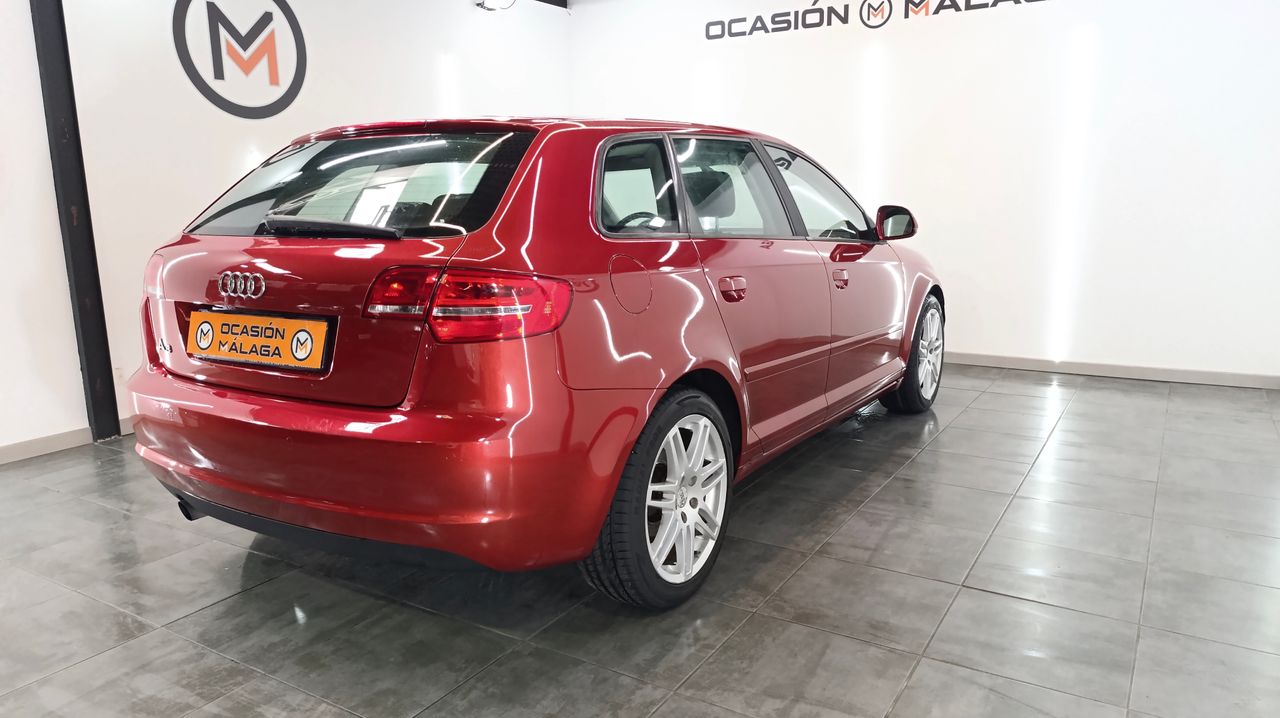 Audi A3 Sportback 1.6 TDI 105cv Attraction Nacional 192.000Km  - Foto 2 