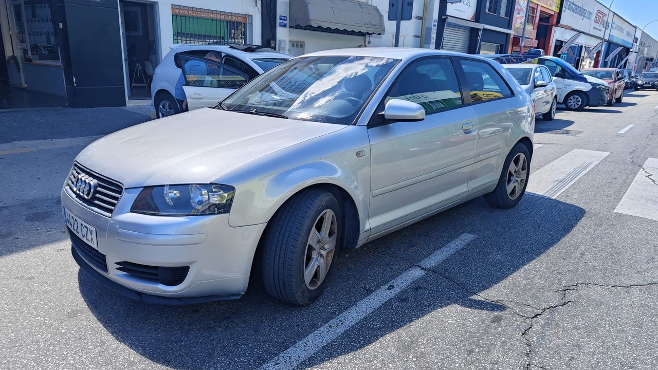 Audi A3 1.6 FSI Attraction 214.000Km Escape homologado - Foto 2 