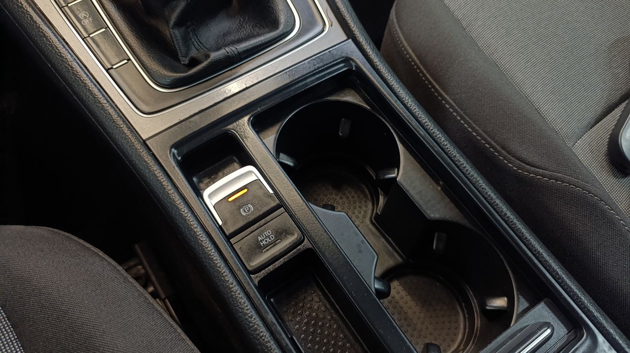 Volkswagen Golf Edition 1.2 TSI 105cv BMT Nacional +LIBRO - 199.000Km - Foto 2 