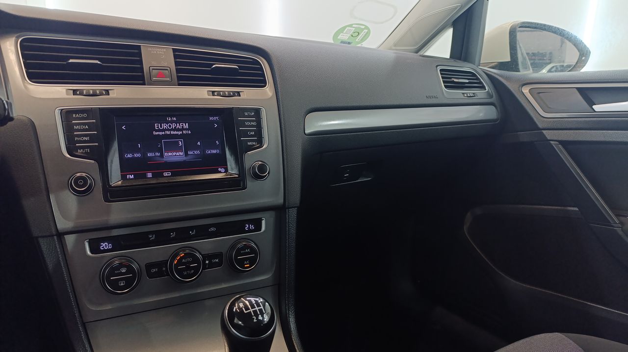 Volkswagen Golf Edition 1.2 TSI 105cv BMT Nacional +LIBRO - 199.000Km - Foto 2 