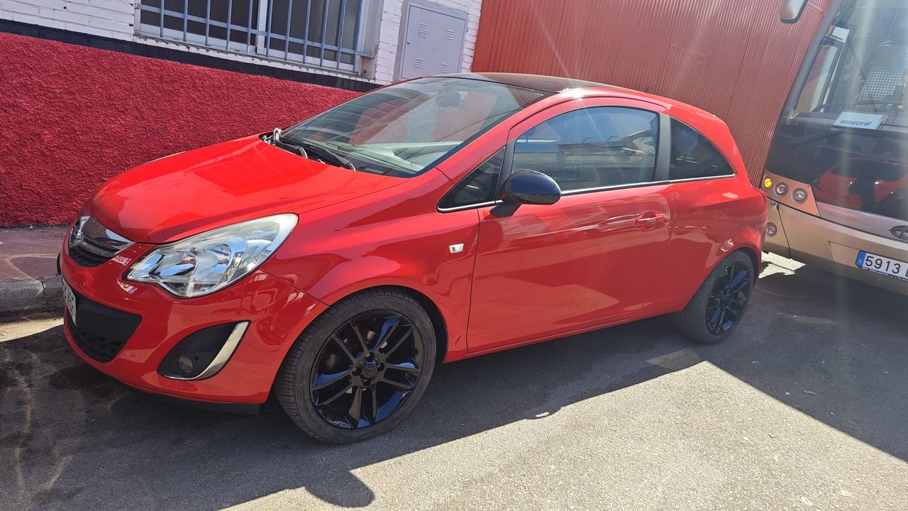 Opel Corsa 1.4 Color Edition Rojo Techo Negro - 183.000Km - Foto 2 
