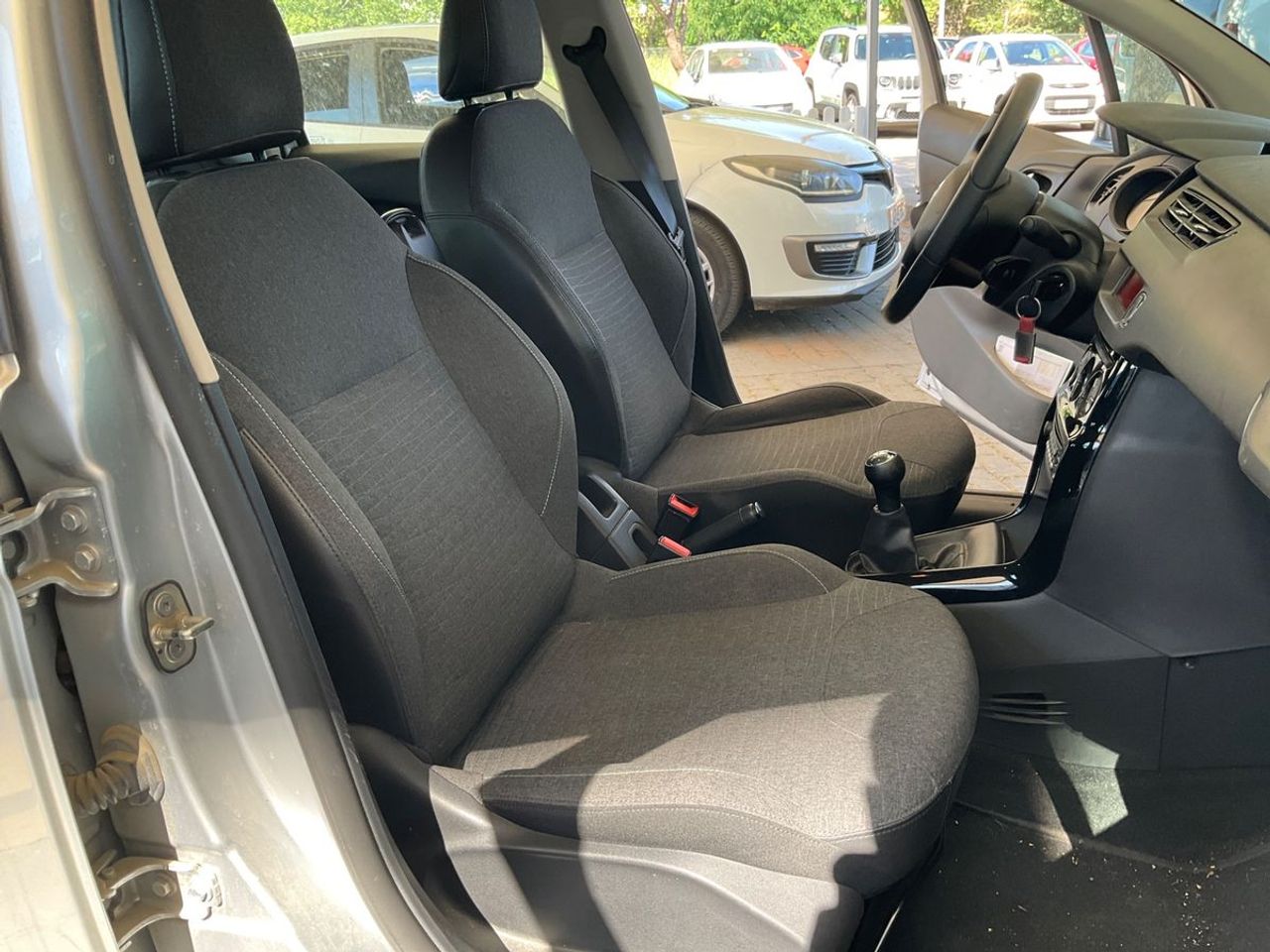 Citroën C3 Puretech 68cv Attraction ÚNICO DUEÑO - 150.000km - Foto 2 