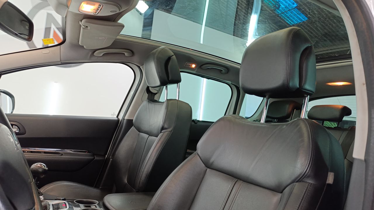 Peugeot 3008 Premium 2.0 HDI 150 FAP Nacional  - 164.000km - Foto 2 