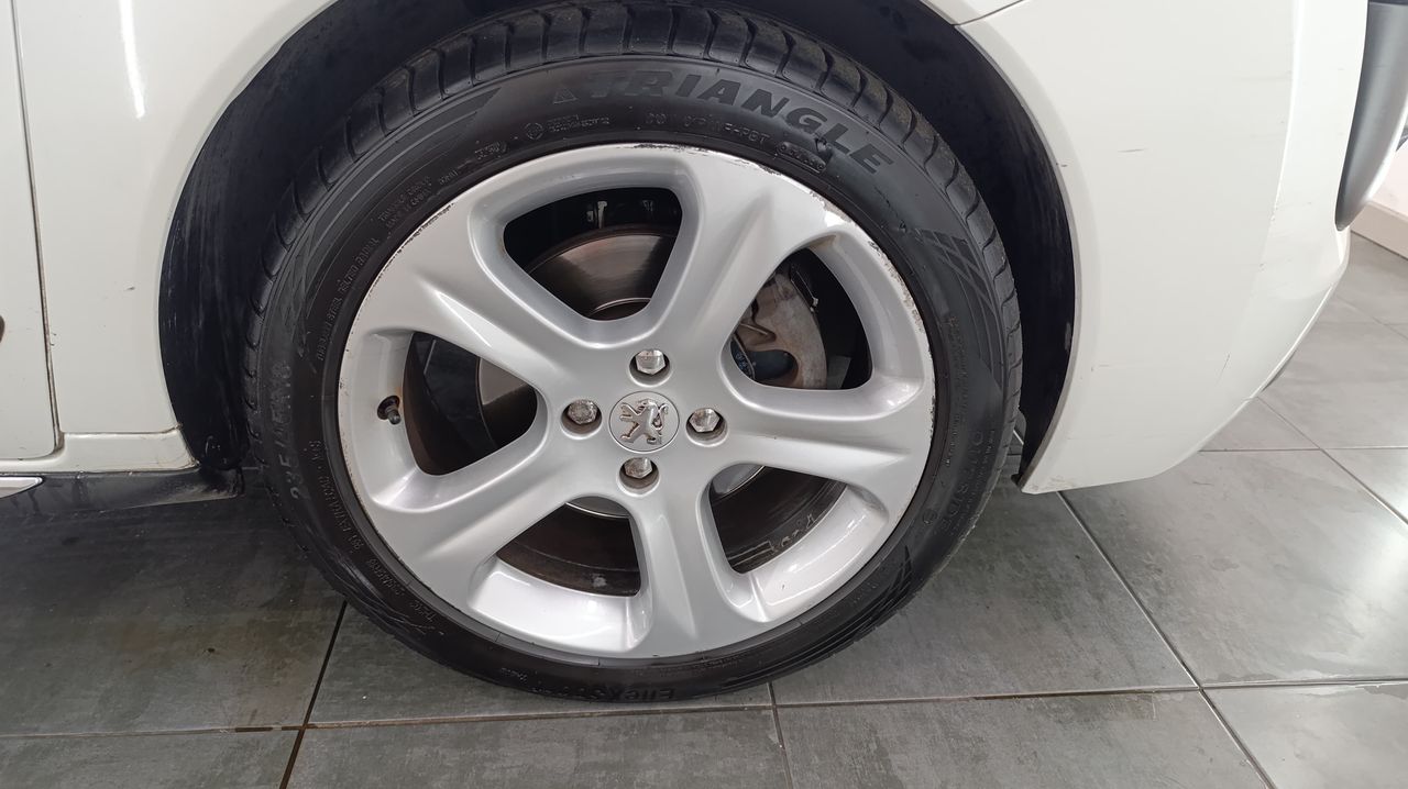 Peugeot 3008 Premium 2.0 HDI 150 FAP Nacional  - 164.000km - Foto 2 