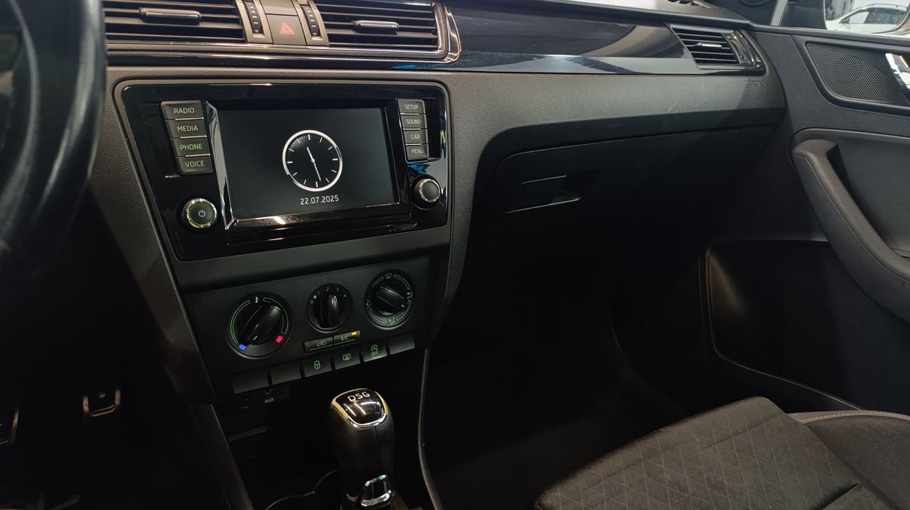 Skoda Rapid 1.4 TDI CR 66KW (90cv) Style DSG Nacional - 146000Km - Foto 2 