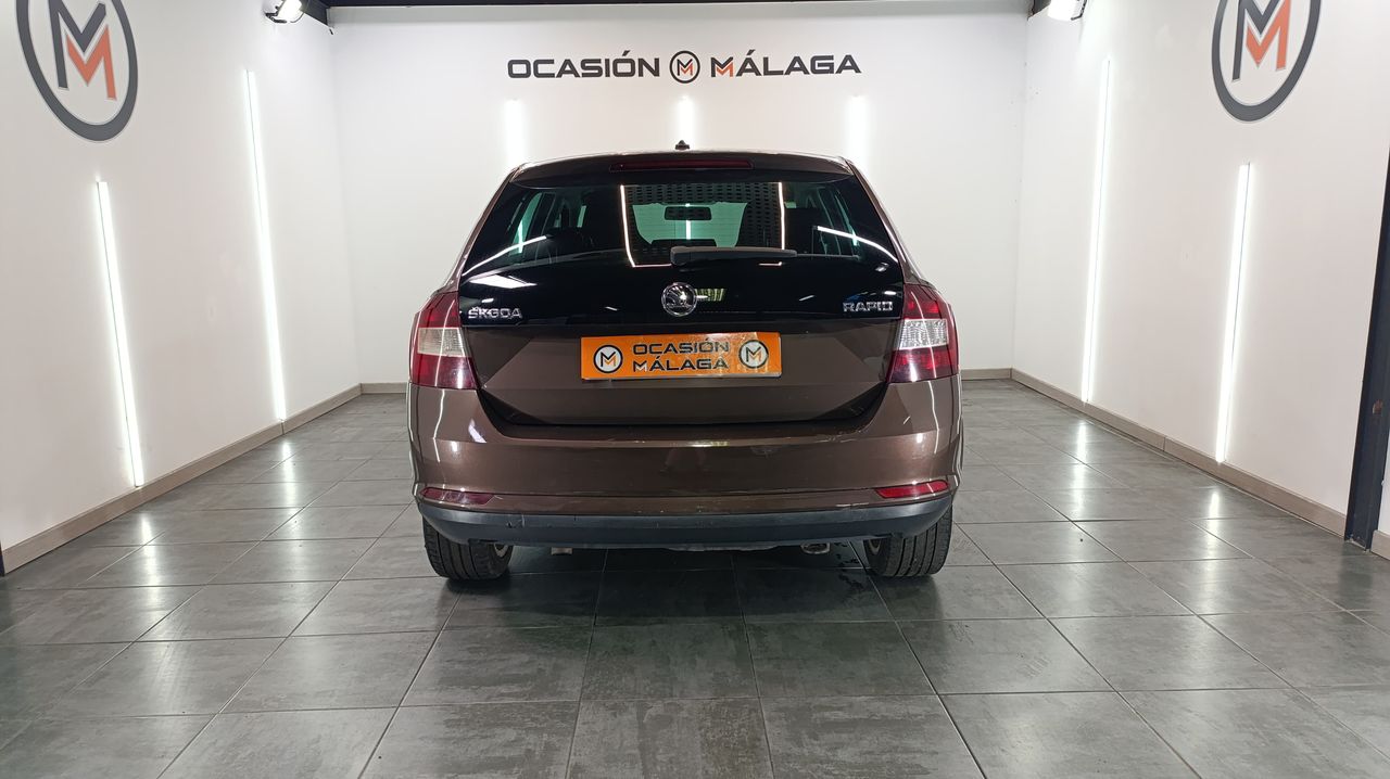 Skoda Rapid 1.4 TDI CR 66KW (90cv) Style DSG Nacional - 146000Km - Foto 2 