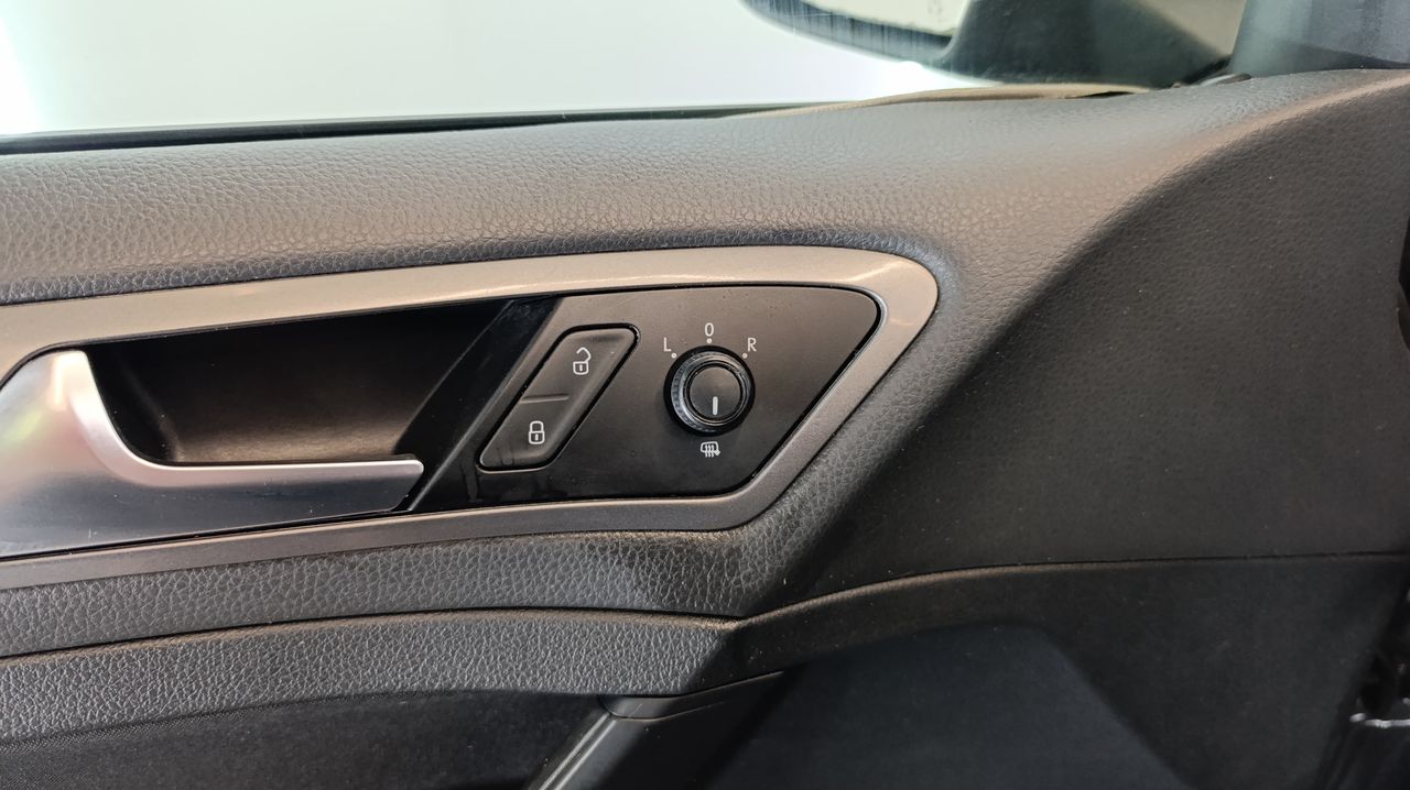 Volkswagen Golf 1.6 TDI 105cv BlueMotion Nacional - 199.000Km - Foto 2 