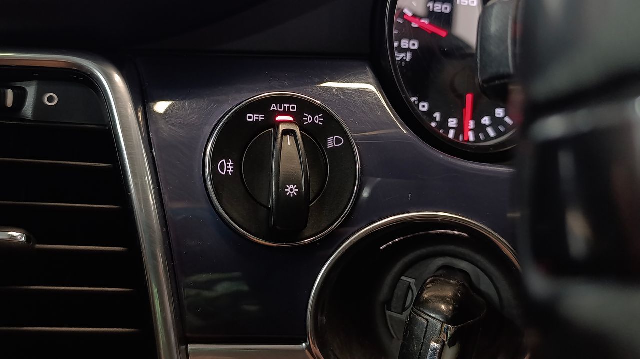 Porsche Panamera 3.0 TD Tiptronic 300Cv - 260000km - Foto 2 