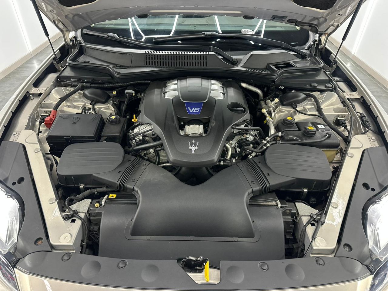 Maserati Quattroporte 3.0 V6 S Q4 Automático 410Cv - 78000km - Foto 2 