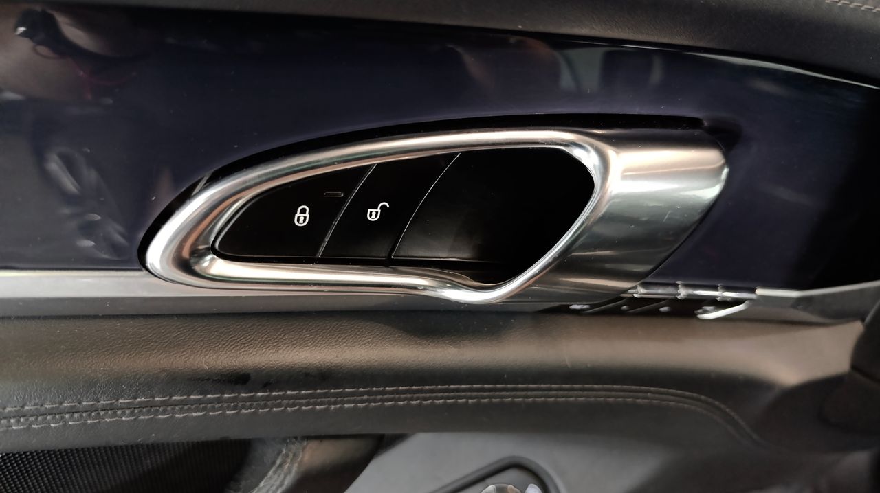 Porsche Panamera 3.0 TD Tiptronic 300Cv - 260000km - Foto 2 