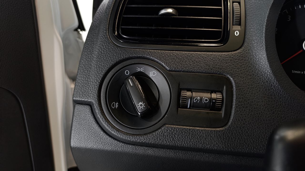 Volkswagen Polo 1.2 70cv Advance BlueMotion Technology - Foto 2 