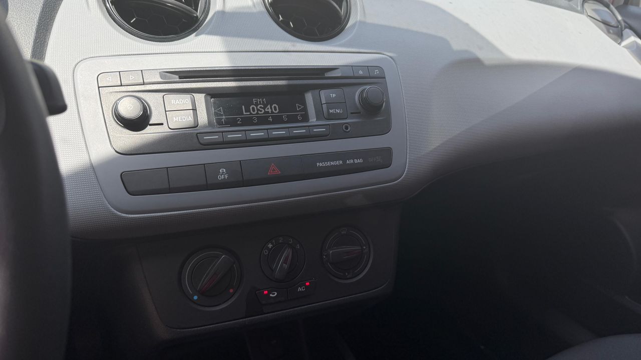 Seat Ibiza 1.2 12v 70cv Reference ITech  92.000Km + Historial Mantenimiento - Foto 2 