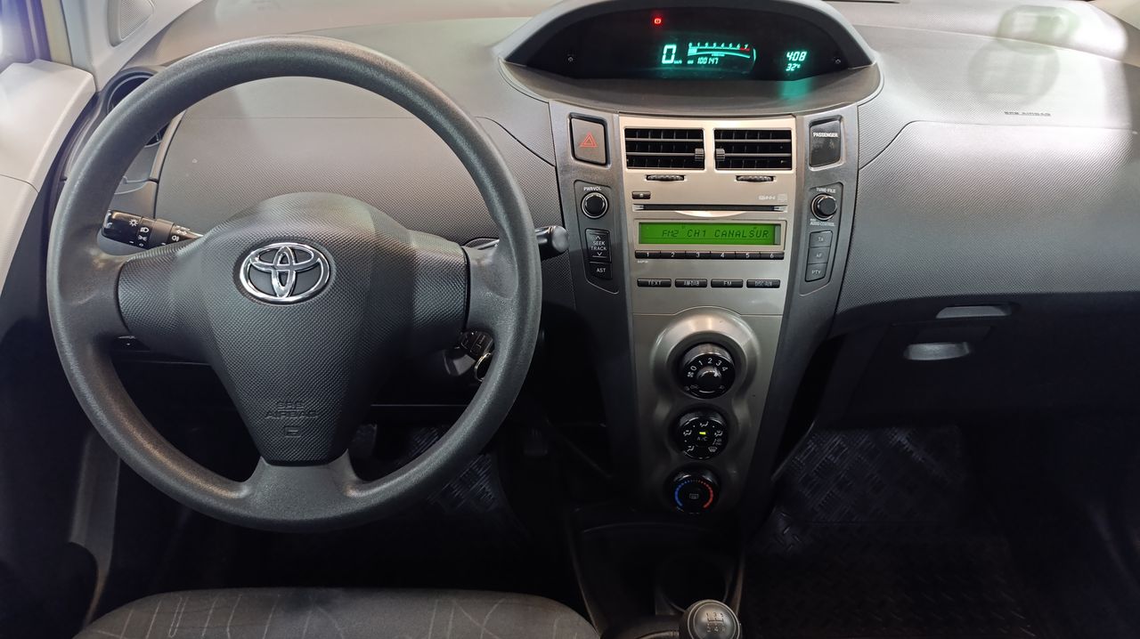 Toyota Yaris 1.0 VVT-I Live Naciona  - 100.000Km - Foto 2 