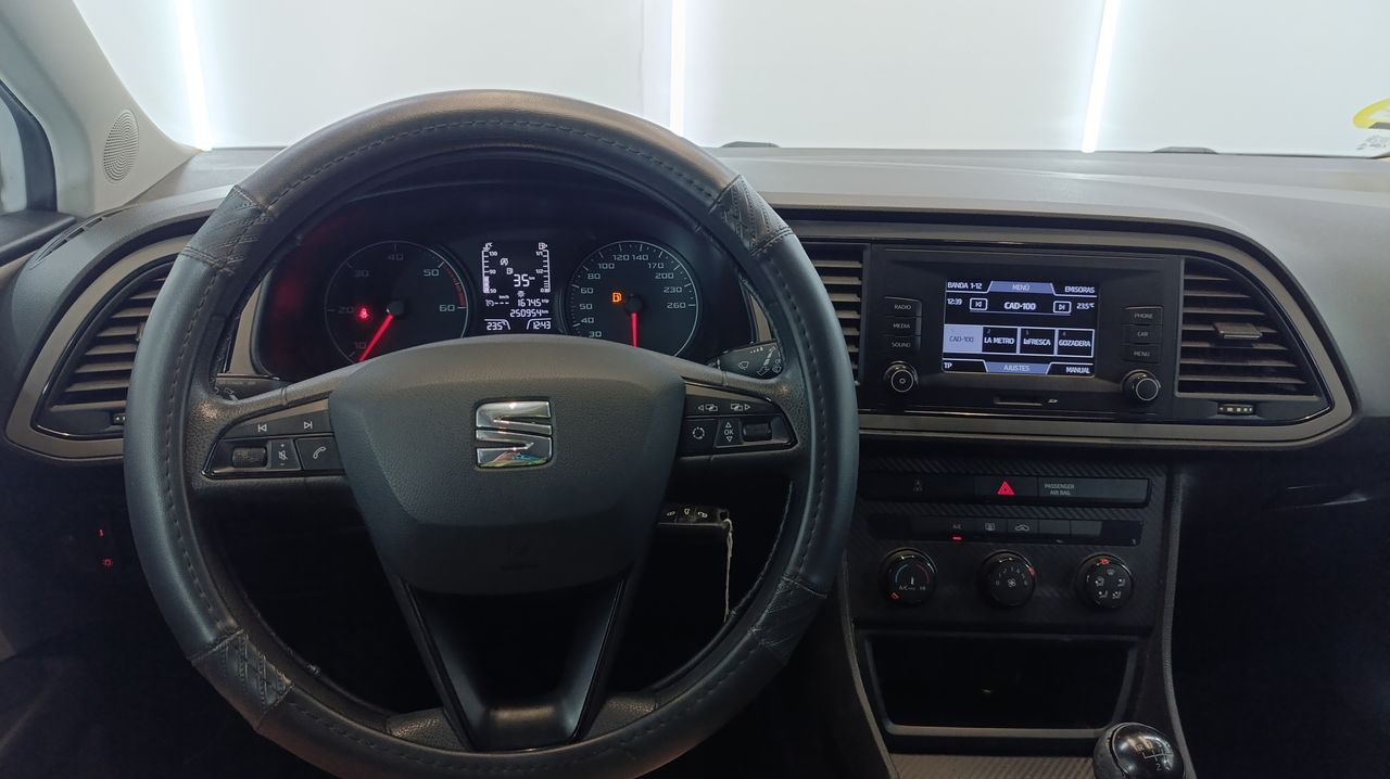 Seat Leon 1.6 TDI 105cv E-Ecomotive Style - 250.000Km 24 meses de garantía - Foto 2 