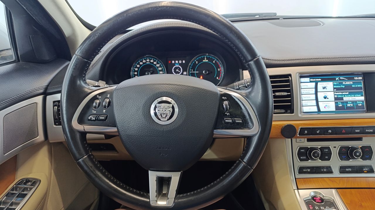Jaguar XF 2.2 Diésel Luxury 163Cv - 170.000Km - Foto 2 