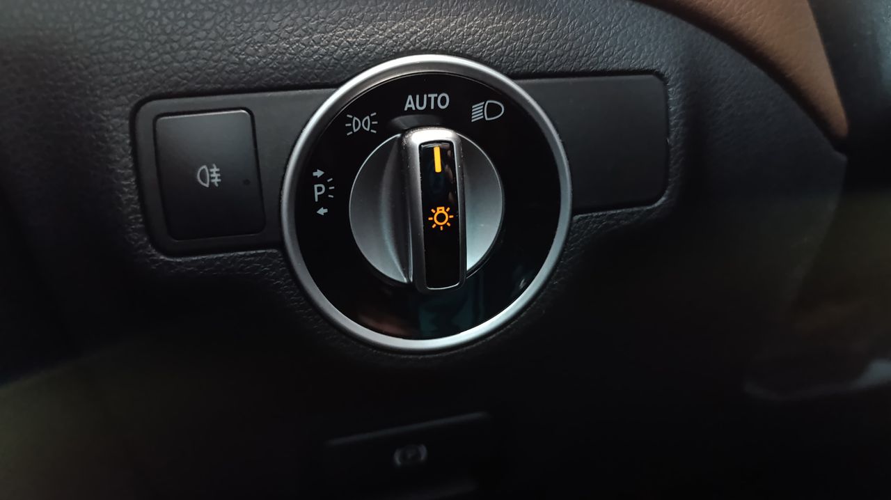 Mercedes Clase A A 180 CDI Aut. Urban 110Cv - 270.000Km - Foto 2 