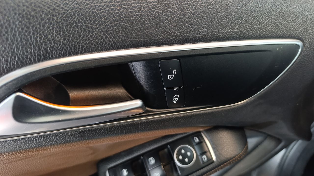 Mercedes Clase A A 180 CDI Aut. Urban 110Cv - 270.000Km - Foto 2 