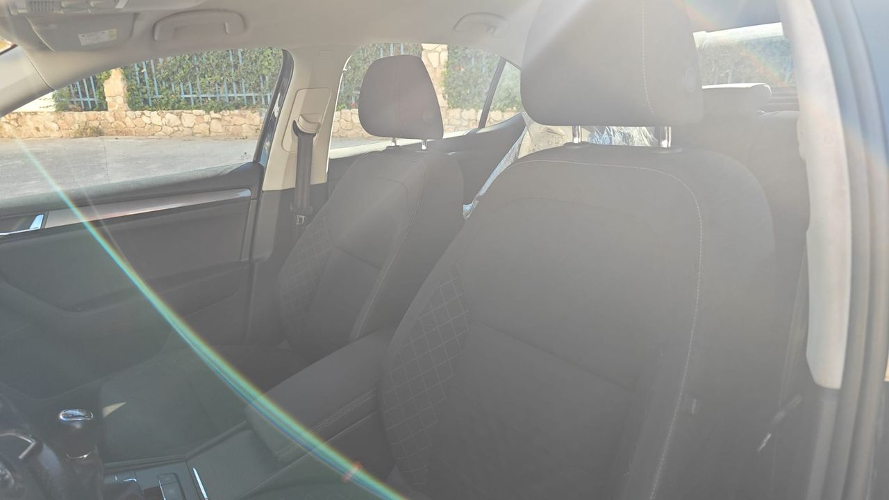 Skoda Superb 2.0 TDI 110KW (150cv) 4x4 Style 167000 - Foto 2 