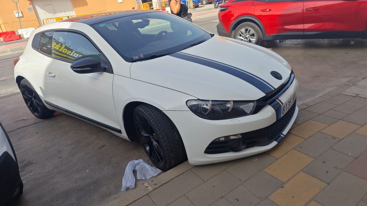 Volkswagen Scirocco 1.4 TSI 122cv Limited Edition  Techo Solar - 166.000Km - Foto 2 