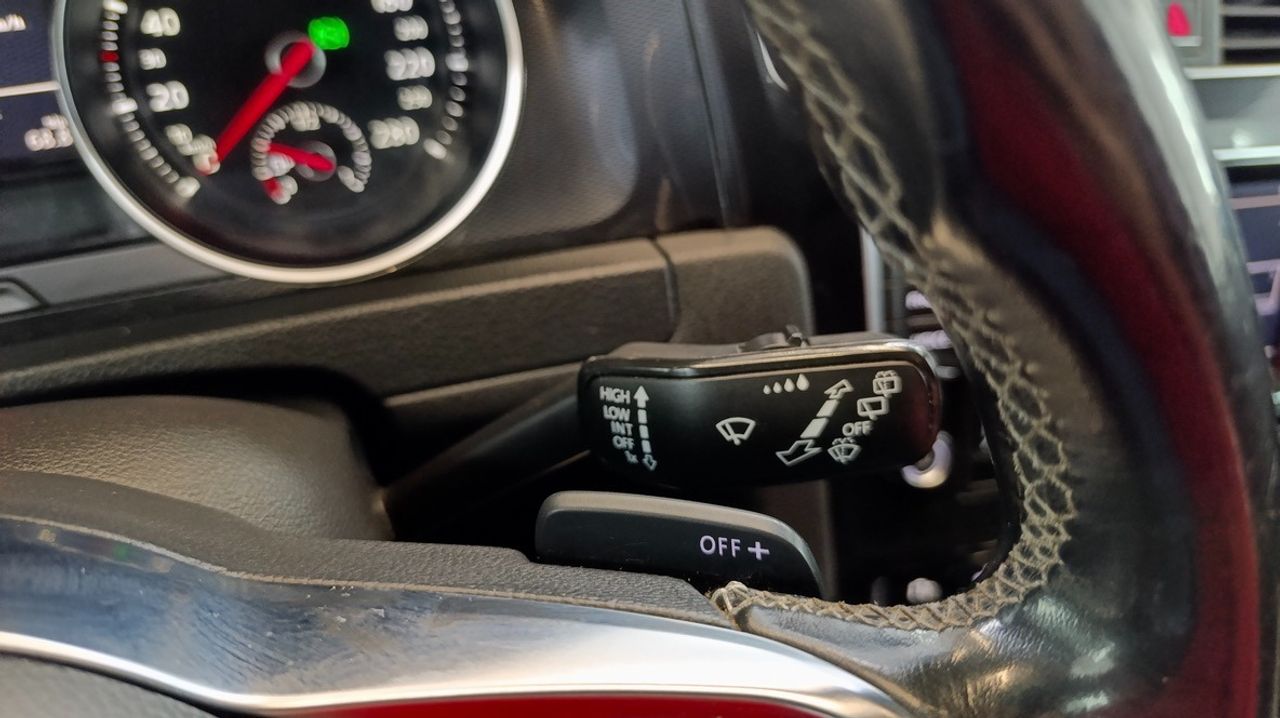 Volkswagen Golf GTD 2.0 TDI 184CV DSG BMT  Levas - 257.000Km - Foto 2 