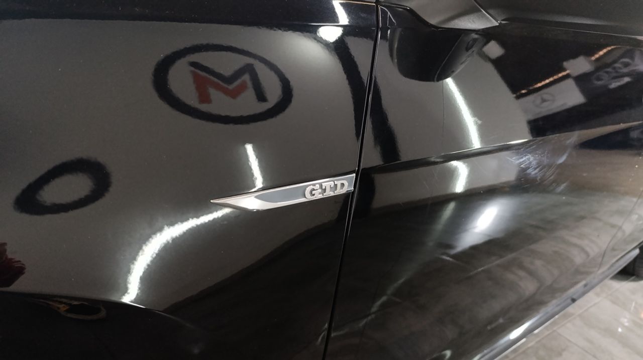 Volkswagen Golf GTD 2.0 TDI 184CV DSG BMT  Levas - 257.000Km - Foto 2 