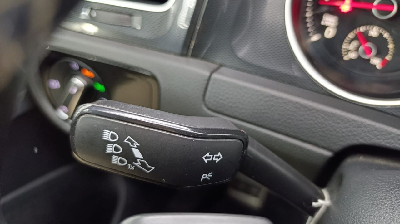 Volkswagen Golf GTD 2.0 TDI 184CV DSG BMT  Levas - 257.000Km - Foto 2 