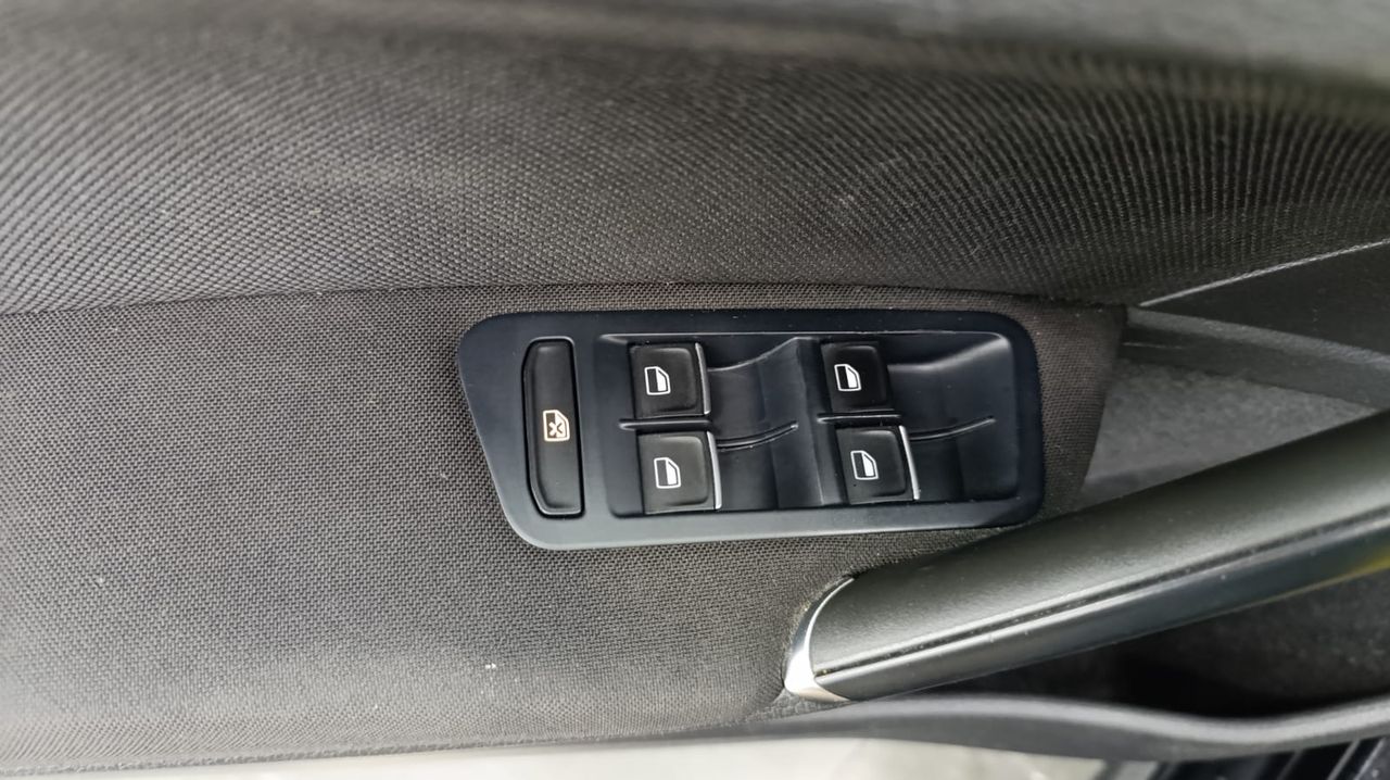 Volkswagen Golf GTD 2.0 TDI 184CV DSG BMT  Levas - 257.000Km - Foto 2 