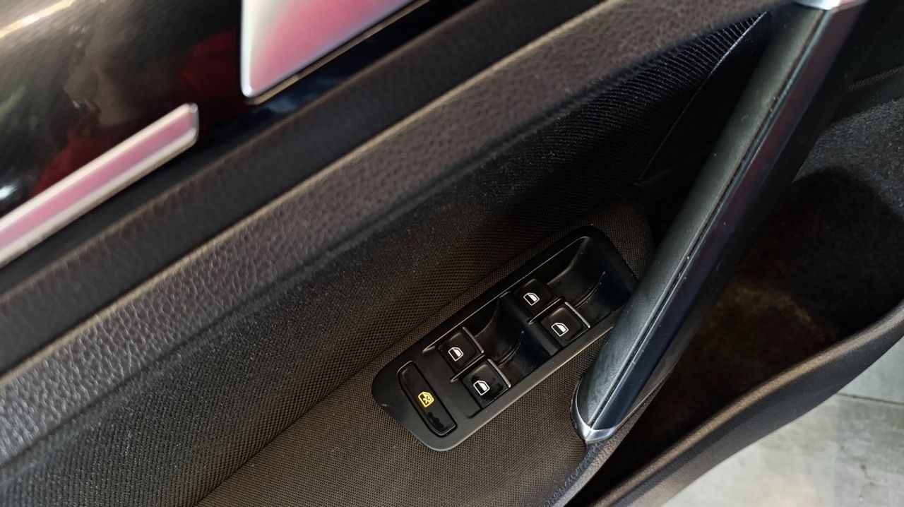 Volkswagen Golf GTD 2.0 TDI 184CV DSG BMT  Levas - 257.000Km - Foto 2 