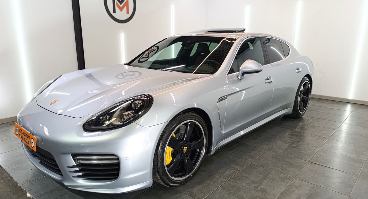 Porsche Panamera Turbo S Exclusive Series V8 - 571Cv  + Historial - Foto 2 