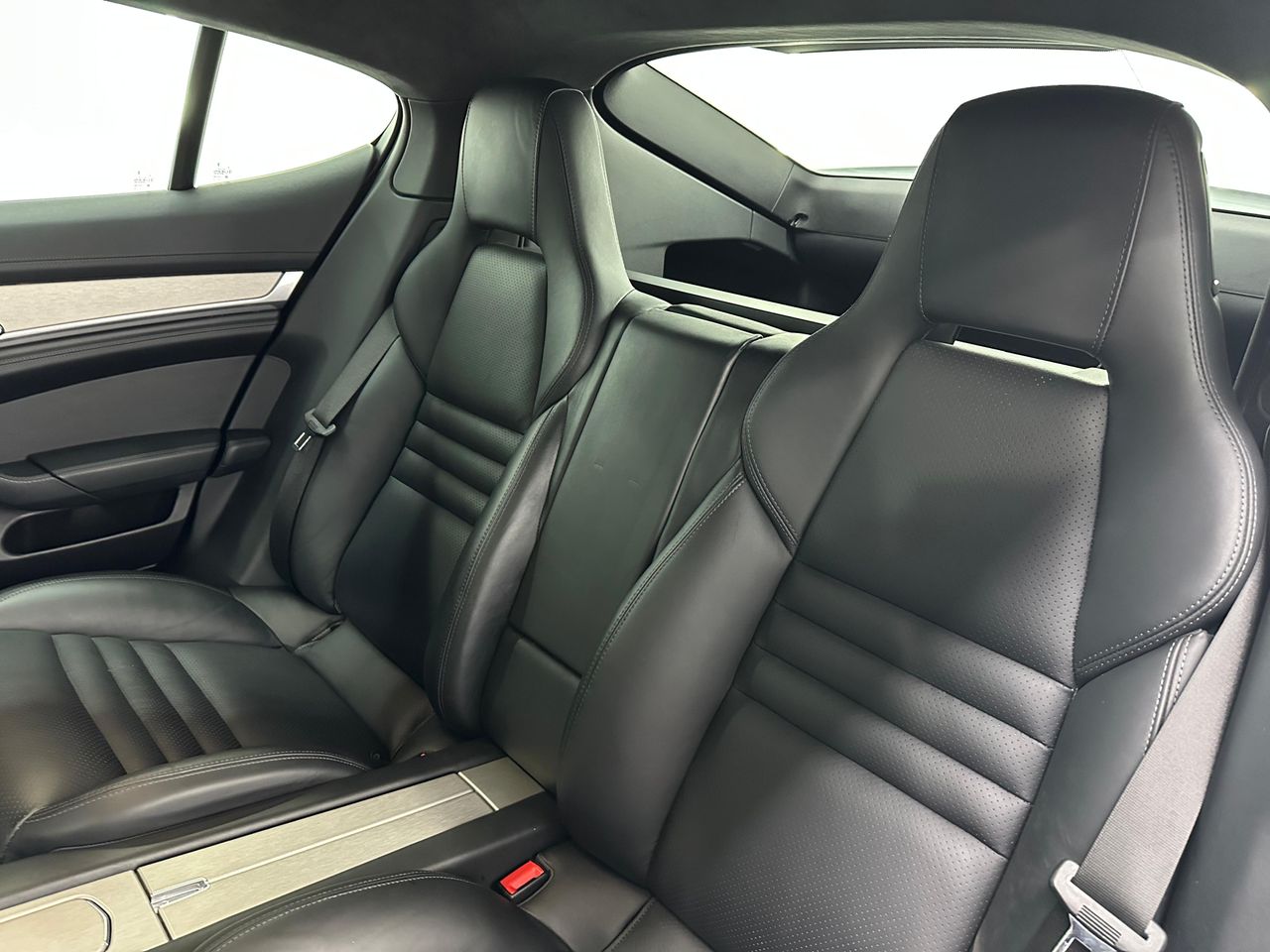 Porsche Panamera Turbo S Exclusive Series V8 - 571Cv  + Historial - Foto 2 