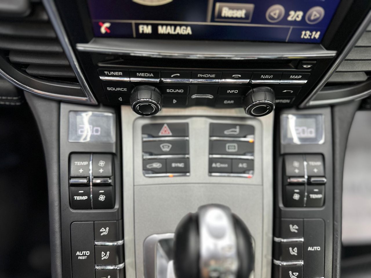 Porsche Panamera Turbo S Exclusive Series V8 - 571Cv  + Historial - Foto 2 