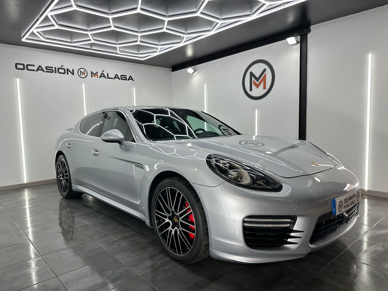 Porsche Panamera Turbo S Exclusive Series V8 - 571Cv  + Historial - Foto 2 