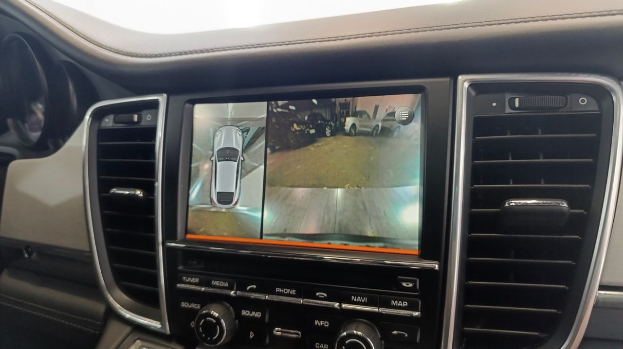 Porsche Panamera Turbo S Exclusive Series V8 - 571Cv  + Historial - Foto 2 