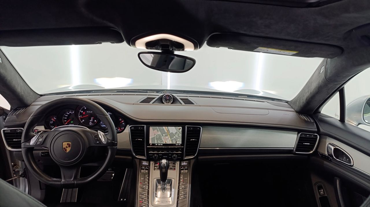 Porsche Panamera Turbo S Exclusive Series V8 - 571Cv  + Historial - Foto 2 