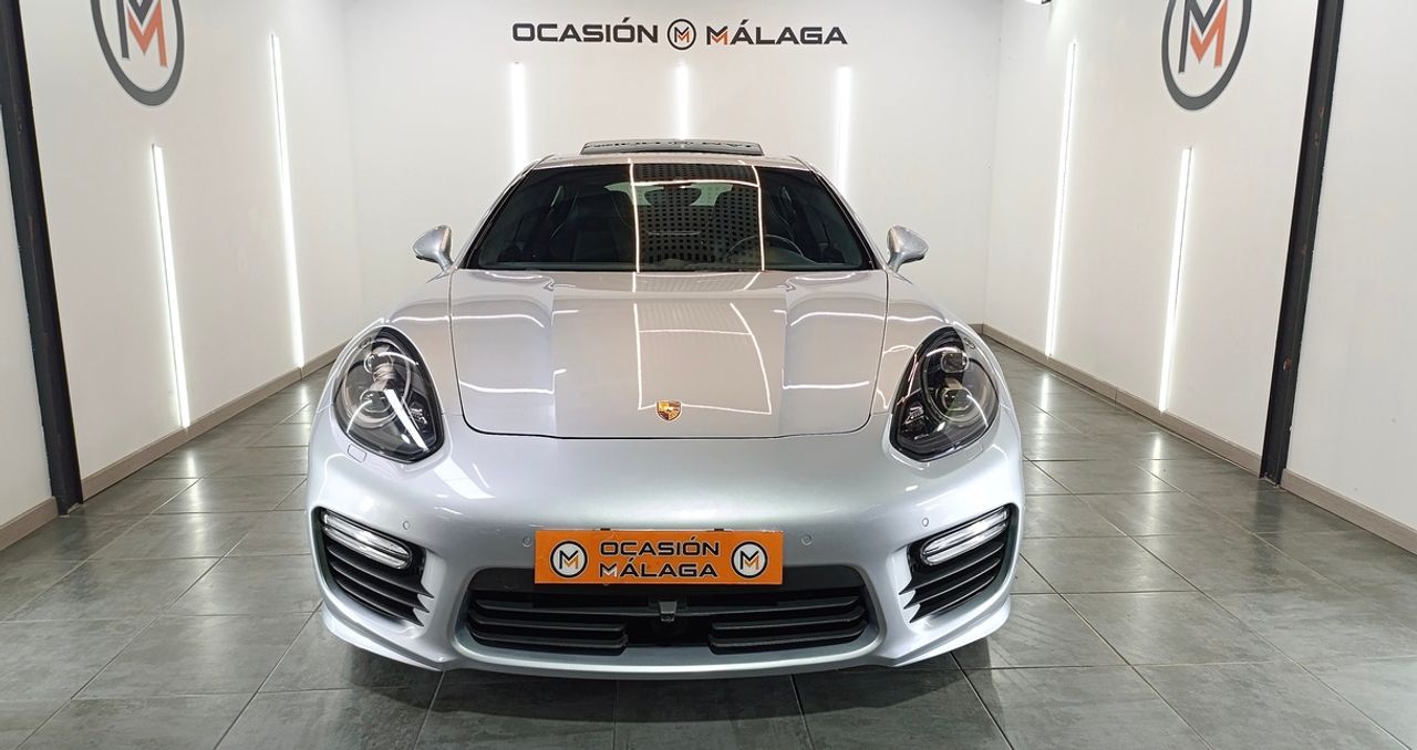 Porsche Panamera Turbo S Exclusive Series V8 - 571Cv  + Historial - Foto 2 